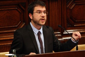 ERC insta el conseller Mas-Colell a implementar les noves figures tributàries per tal que tinguin efecte a l’exercici 2013