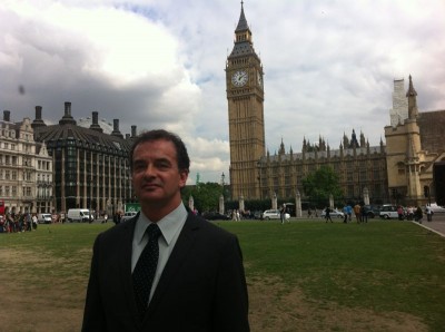 Bosch demana des de Londres a Rajoy que ‘aprengui de Cameron'