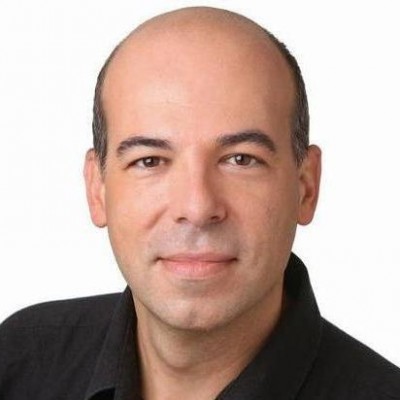   Combatre la xenofòbia de portes endins, una lluita sorda i constant  