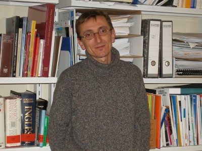   Visca el mecenatge ! mori la subvenció....  