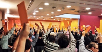 El Consell Nacional d'Esquerra Republicana ratifica per unanimitat i entre aplaudiments l'acord per la data i la pregunta de la consulta